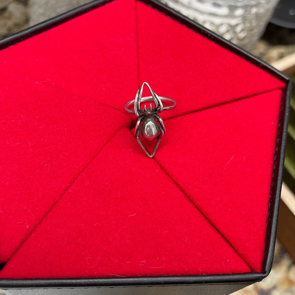 Bloodmilk Eternal Weaver Ring (sm)